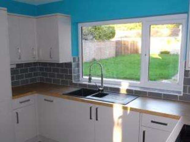  Image of Bungalow for sale in Kempshott Lane Basingstoke RG22 at Basingstoke Hampshire Kempshott, RG22 5NB