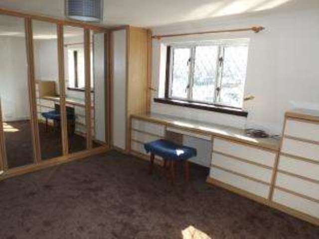  Image of 2 bedroom End of Terrace for sale in Beaufort Road Staple Hill Bristol BS16 at Staple Hill Bristol Mangotsfield, BS16 5JX