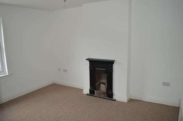  Image of 4 bedroom Terraced house for sale in Burton Row Brent Knoll Highbridge TA9 at Belle Vue Burton Row Brent Knoll, TA9 4BW