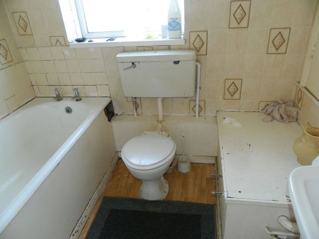  Image of 3 bedroom Semi-Detached house for sale in Bilston Road Darlaston Wednesbury WS10 at Bilston Road  Wednesbury, WS10 7JB