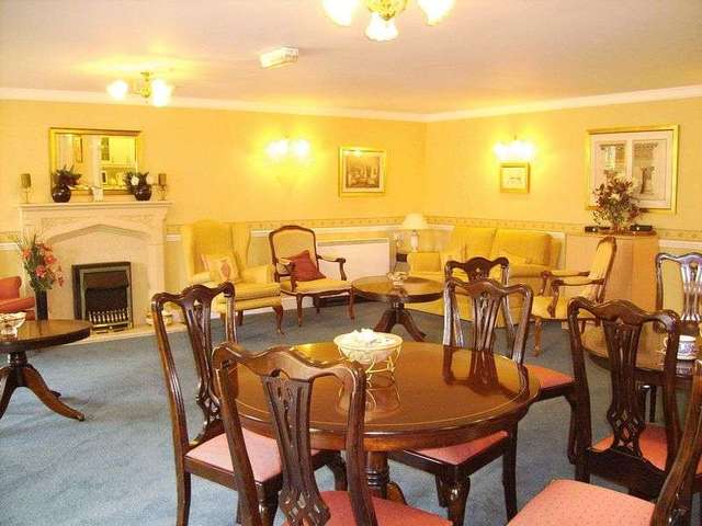  Image of 1 bedroom Retirement Property for sale in Watford Road Wembley HA0 at 152 Watford Road  Wembley, HA0 3FE