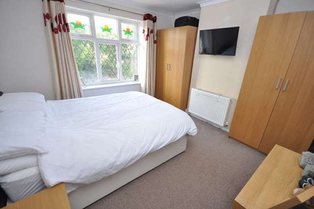  Image of 3 bedroom Semi-Detached house for sale in Blackburn Road Darwen BB3 at Darwen Lancashire, BB3 0AR