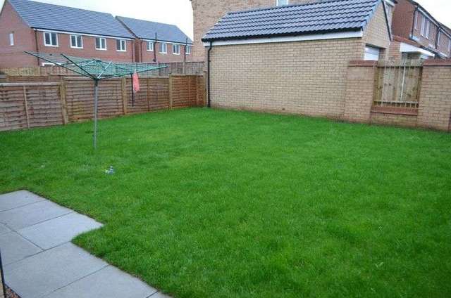  Image of 3 bedroom Detached house to rent in Brambling Way Scunthorpe DN16 at Brambling Way Scunthorpe Scunthorpe, DN16 3FA