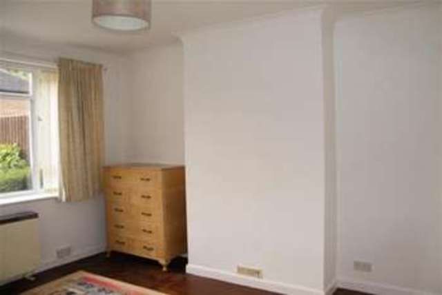  Image of 2 bedroom Flat to rent in Brampton Newcastle-under-Lyme ST5 at Newcastle, ST5 0QR