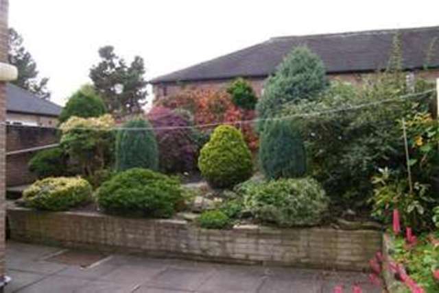  Image of 2 bedroom Flat to rent in Brampton Newcastle-under-Lyme ST5 at Newcastle, ST5 0QR