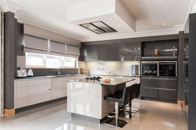  Image of 5 bedroom Property for sale in Broomcroft Road Newton Mearns Glasgow G77 at Newton Mearns, G77 5ER