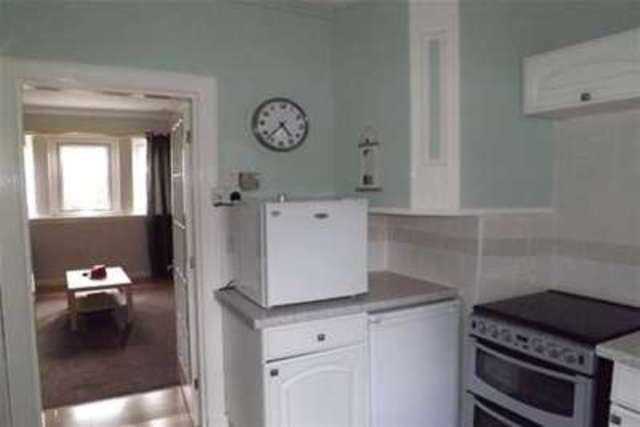  Image of 2 bedroom Flat to rent in Calderpark Street Lochwinnoch PA12 at Lochwinnoch, PA12 4AT