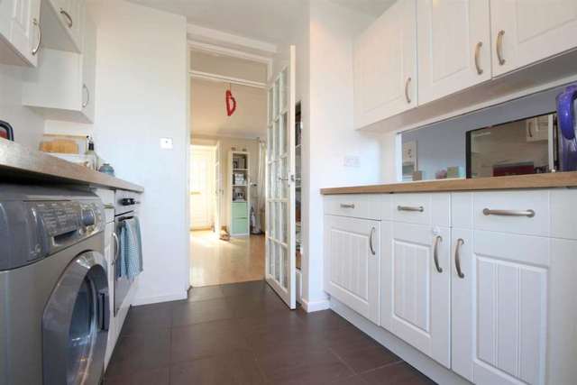  Image of 2 bedroom Detached house for sale in Cambrian Way Hemel Hempstead HP2 at Cambrian Way  Hemel Hempstead, HP2 5TA