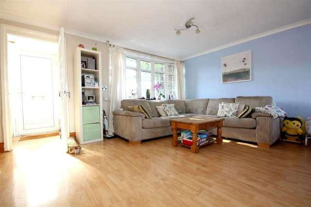  Image of 2 bedroom Detached house for sale in Cambrian Way Hemel Hempstead HP2 at Cambrian Way  Hemel Hempstead, HP2 5TA