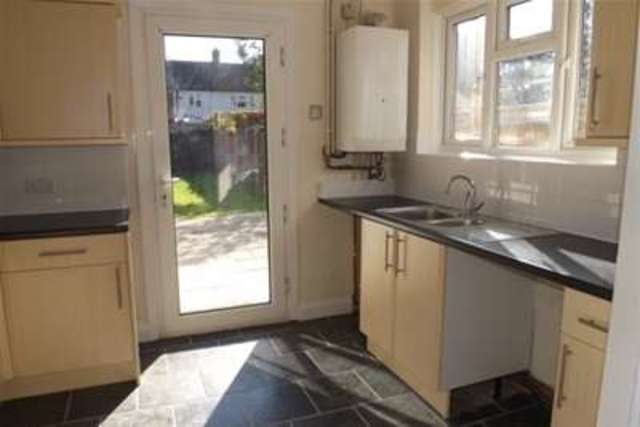  Image of 3 bedroom Detached house to rent in Cample Lane South Ockendon RM15 at South Ockendon, RM15 5RA