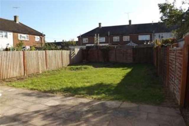 Image of 3 bedroom Detached house to rent in Cample Lane South Ockendon RM15 at South Ockendon, RM15 5RA