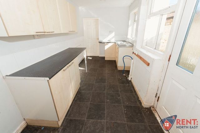  Image of 2 bedroom Bungalow to rent in Canon Cockin Street Sunderland SR2 at Canon Cockin Street Array Hendon, SR2 8PW