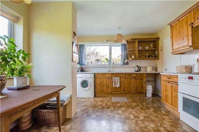  Image of 4 bedroom Detached house for sale in Cantelupe Road Haslingfield Cambridge CB23 at Haslingfield, CB23 1LU