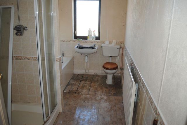  Image of 2 bedroom Terraced house for sale in Carlisle Street Gainsborough DN21 at Carlisle Street  Gainsborough, DN21 2HZ