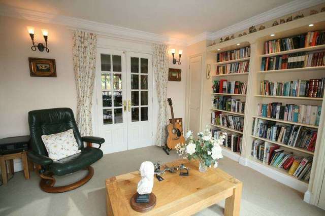  Image of 4 bedroom Detached house for sale in Castle Hill Road Totternhoe Dunstable LU6 at Totternhoe Beds. Church End, LU6 1RG