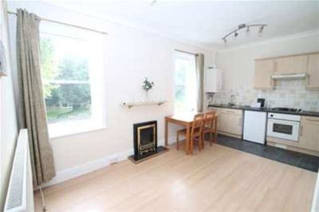  Image of 1 bedroom Flat to rent in Cavendish Road Sutton SM2 at Sutton, SM2 5EY