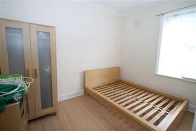  Image of 1 bedroom Flat to rent in Cavendish Road Sutton SM2 at Sutton, SM2 5EY