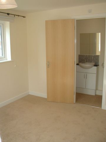 Image of 2 bedroom Apartment to rent in Hursley Road Chandler