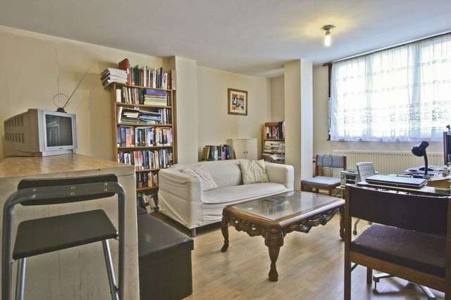  Image of 1 bedroom Flat to rent in Charlton Church Lane London SE7 at Charlton Church Lane  Charlton, SE7 7AB