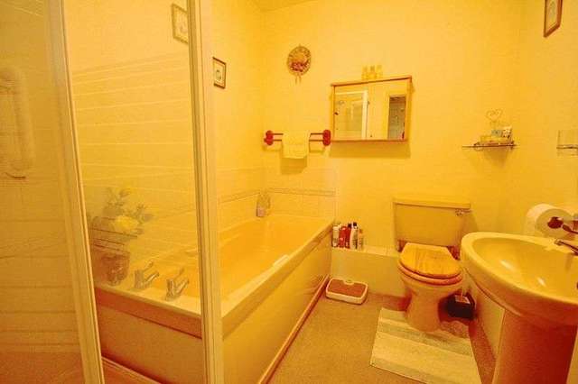  Image of 2 bedroom Flat for sale in Spa Road Weymouth DT3 at Spa Road  Weymouth, DT3 5EP