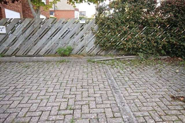  Image of 2 bedroom Flat for sale in Spa Road Weymouth DT3 at Spa Road  Weymouth, DT3 5EP