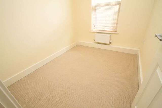  Image of 2 bedroom Flat to rent in British Road Bedminster Bristol BS3 at British Road Bedminster Bristol, BS3 3BY