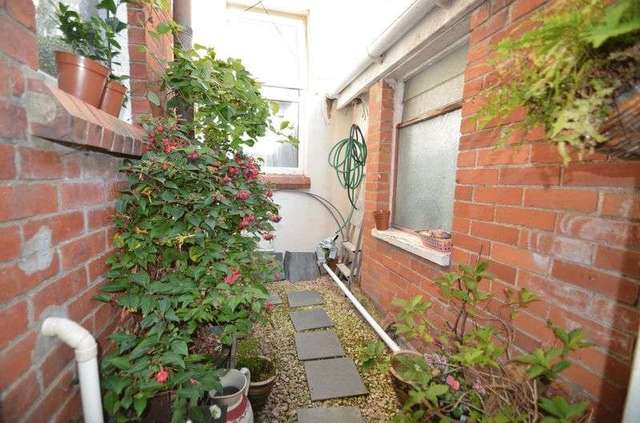  Image of 1 bedroom Flat for sale in Chickerell Road Chickerell Weymouth DT4 at Chickerell Road  Weymouth, DT4 0QU