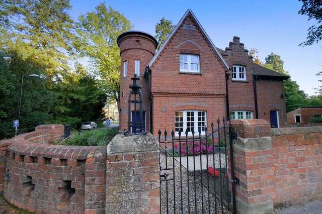  Image of 2 bedroom Semi-Detached house for sale in Reading Road Cholsey Wallingford OX10 at Reading Road  Cholsey, OX10 9HJ