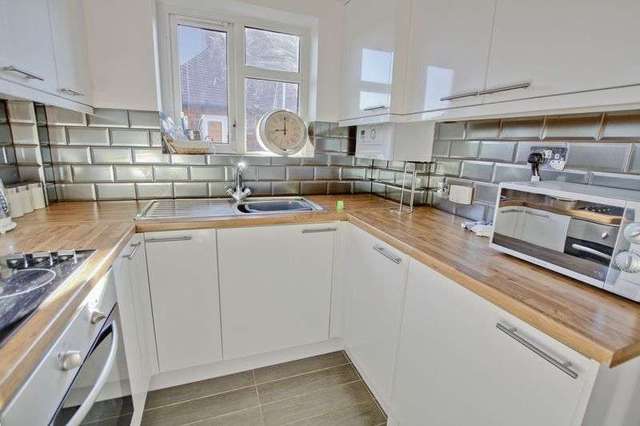  Image of 3 bedroom Flat for sale in Churchbury Road London SE9 at Churchbury Road  Eltham, SE9 5HX