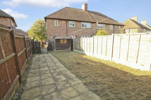  Image of 3 bedroom Flat for sale in Churchbury Road London SE9 at Churchbury Road  Eltham, SE9 5HX