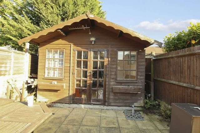  Image of 3 bedroom Flat for sale in Churchbury Road London SE9 at Churchbury Road  Eltham, SE9 5HX