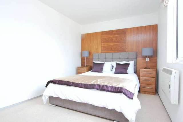  Image of 1 bedroom Apartment to rent in City Road London EC1V at City Road  London, EC1V 2PQ