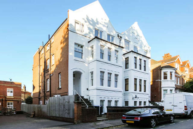 Image of 1 bedroom Flat for sale in Claremont Gardens Surbiton KT6 at Surbiton Surrey, KT6 4TL