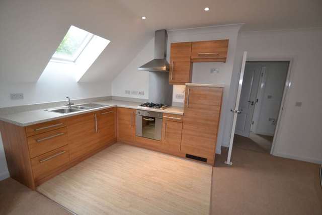  Image of 1 bedroom Flat to rent in Clements Mead Leatherhead KT22 at Clements Mead  Leatherhead, KT22 7FN