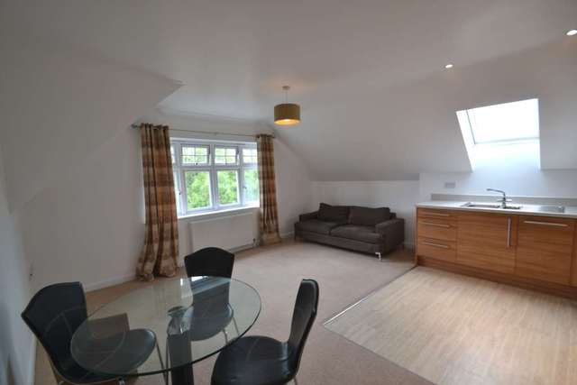  Image of 1 bedroom Flat to rent in Clements Mead Leatherhead KT22 at Clements Mead  Leatherhead, KT22 7FN
