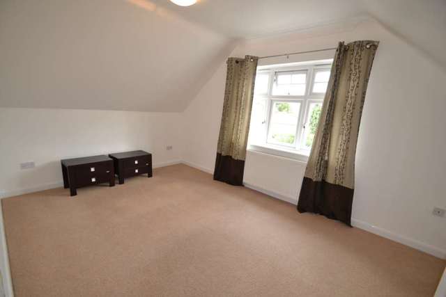  Image of 1 bedroom Flat to rent in Clements Mead Leatherhead KT22 at Clements Mead  Leatherhead, KT22 7FN