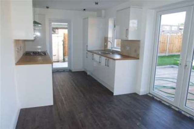  Image of 3 bedroom Detached house to rent in Cokefield Avenue Southend-on-Sea SS2 at Southend-on-Sea, SS2 4PU