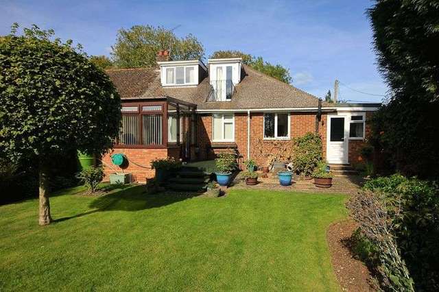  Image of 3 bedroom Detached house for sale in Common Road Kensworth Dunstable LU6 at Common Road Kensworth Dunstable, LU6 2PW