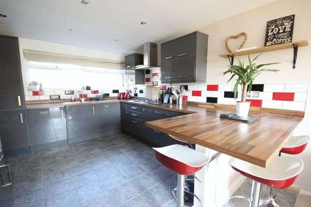  Image of 3 bedroom Detached house to rent in Concorde Drive Westbury-on-Trym Bristol BS10 at Concorde Drive  Bristol, BS10 6PX