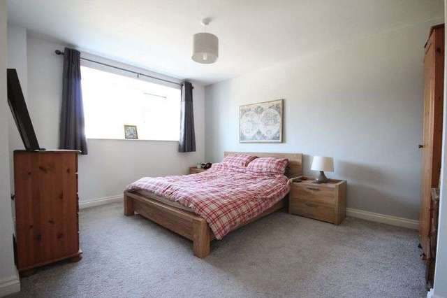  Image of 3 bedroom Detached house to rent in Concorde Drive Westbury-on-Trym Bristol BS10 at Concorde Drive  Bristol, BS10 6PX