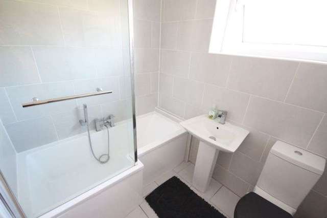  Image of 3 bedroom Detached house to rent in Concorde Drive Westbury-on-Trym Bristol BS10 at Concorde Drive  Bristol, BS10 6PX