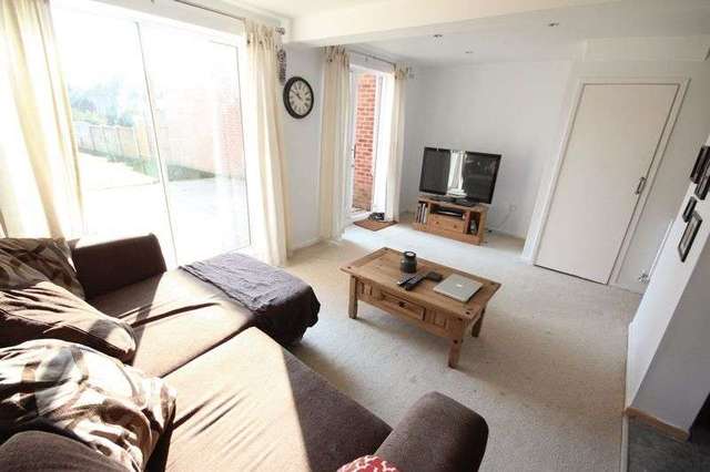 Image of 3 bedroom Detached house to rent in Concorde Drive Westbury-on-Trym Bristol BS10 at Concorde Drive  Bristol, BS10 6PX