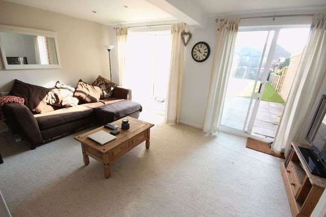  Image of 3 bedroom Detached house to rent in Concorde Drive Westbury-on-Trym Bristol BS10 at Concorde Drive  Bristol, BS10 6PX