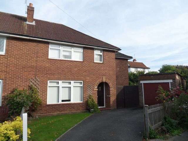  Image of 4 bedroom Semi-Detached house for sale in Burnt Oak Cookham Maidenhead SL6 at Burnt Oak  Cookham, SL6 9RL