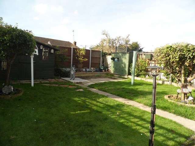  Image of 2 bedroom Property for sale in Copford Avenue Rayleigh SS6 at Copford Avenue  Rayleigh, SS6 8RL