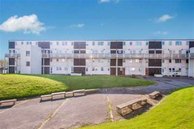  Image of 2 bedroom Maisonette to rent in Cornwell Close Gosport PO13 at Gosport, PO13 9QL