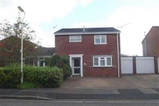  Image of 3 bedroom Detached house to rent in Wedgwood Way Cowplain Waterlooville PO8 at Waterlooville, PO8 8RW