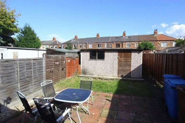  Image of 2 bedroom Property for sale in Cranbrook Avenue Hull HU6 at Cranbrook Avenue  Hull, HU6 7TY