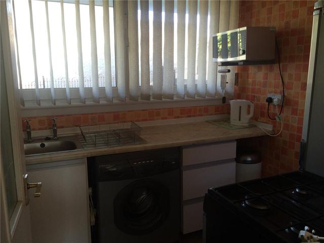  Image of 1 bedroom Flat to rent in Crewe Road West Edinburgh EH5 at Pilton Edinburgh Edinburgh, EH5 2NZ