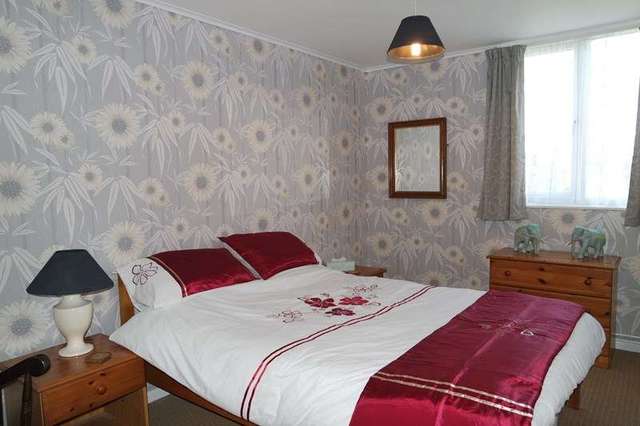  Image of 3 bedroom Terraced house for sale in Crocus Field Barnet EN5 at Crocus Field  Barnet, EN5 2UA